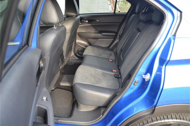 Mitsubishi ECLIPSE Cross PHEV 2.4 EXECUTIVE BLACK EDITION 4WD | PLUG IN HYBRID | ADAPTIEF CRUISE | DODEHOEK ASSISTENT | 360 CAMERA | FABRIEKSGARANTIE TOT 09-12-2032* | ALL IN RIJKLAARPRIJS