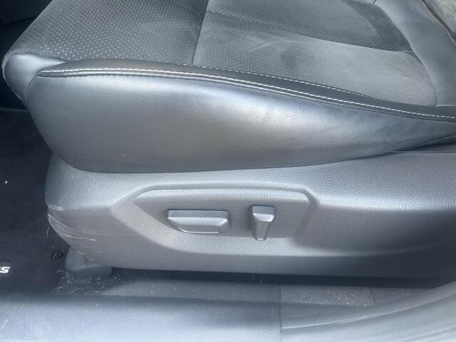 Mitsubishi ECLIPSE Cross 2.4 PHEV Intense+