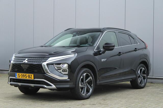 Mitsubishi ECLIPSE Cross 2.4 PHEV Intense+ Navigatie | Achteruitrijcamera | Stoelverwarming | Cruise control | Apple Carplay/Android Auto | Lichtmetalen-velgen