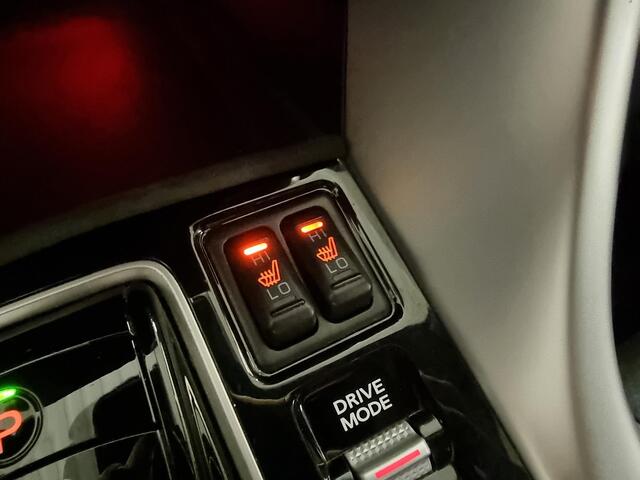 Mitsubishi ECLIPSE Cross 2.4 PHEV Intense+ | Navigatie | Achteruitrijcamera | Stoelverwarming |