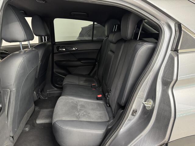 Mitsubishi ECLIPSE Cross 2.4 PHEV Business Executive | Navigatie | 360 Camera | Cruise control adaptief | Stoel + stuurverwarming | All Season Banden |