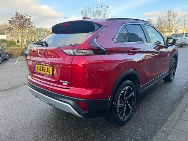 Mitsubishi ECLIPSE Cross 2.4 PHEV Intense+