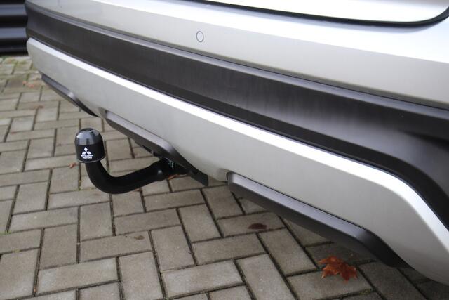 Mitsubishi ECLIPSE Cross 2.4 PHEV Intense+ Slechts 27.320 km, Orig. NL-Auto, Afn.Trekhaak, Michelin-All-Season