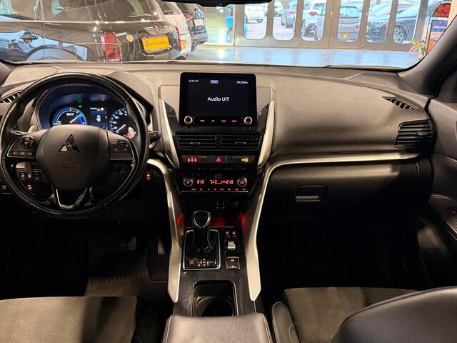 Mitsubishi ECLIPSE Cross 2.4 PHEV Intense / Navi / Trekhaak / Camera / half leder / HUD