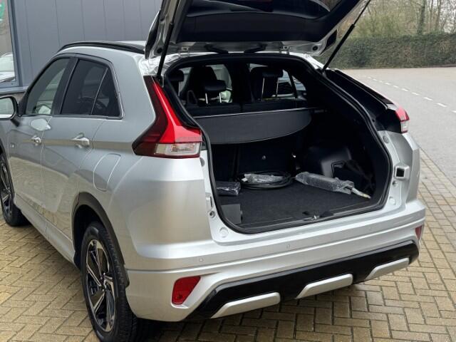 Mitsubishi ECLIPSE Cross 2.4 PHEV Intense+