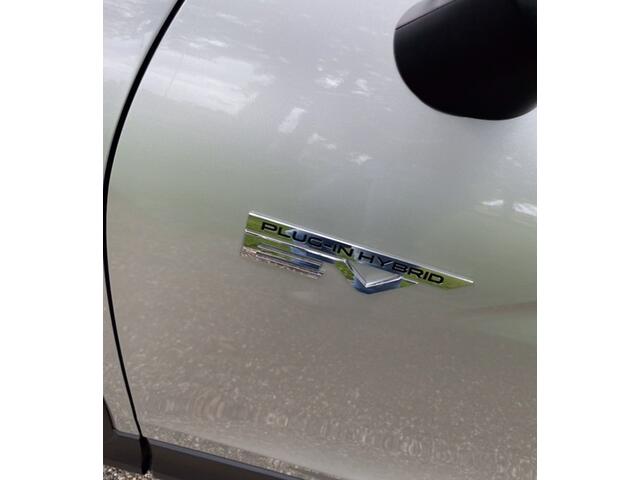 Mitsubishi ECLIPSE Cross 2.4 PHEV Intense+