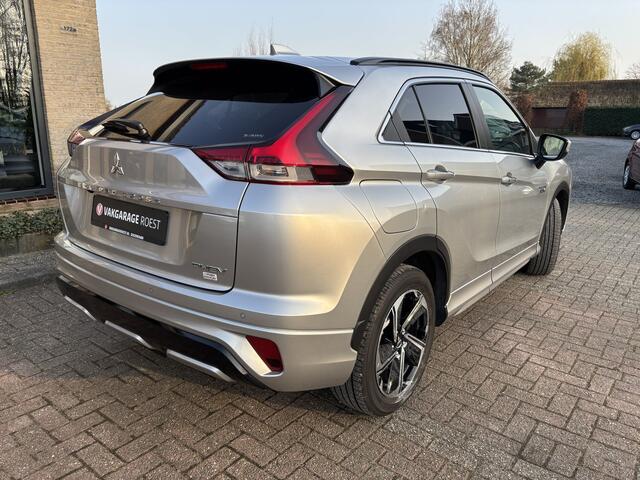 Mitsubishi ECLIPSE Cross 2.4 PHEV Executive Automaat Trekhaak / 360-Camera / Carplay
