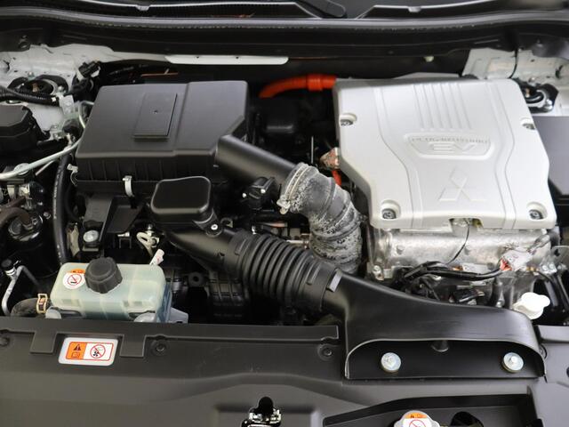 Mitsubishi ECLIPSE Cross 2.4 PHEV Intense 188PK | Automaat | Navigatie | Parkeersensoren Achter | Achteruitrijcamera