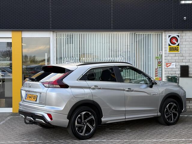 Mitsubishi ECLIPSE Cross 2.4 PHEV Instyle | NAP | Trekhaak | Panorama-dak | Heads-up display | Leer | Stoelverwarming | Navigatie | Elektrisch verstelbare stoelen |