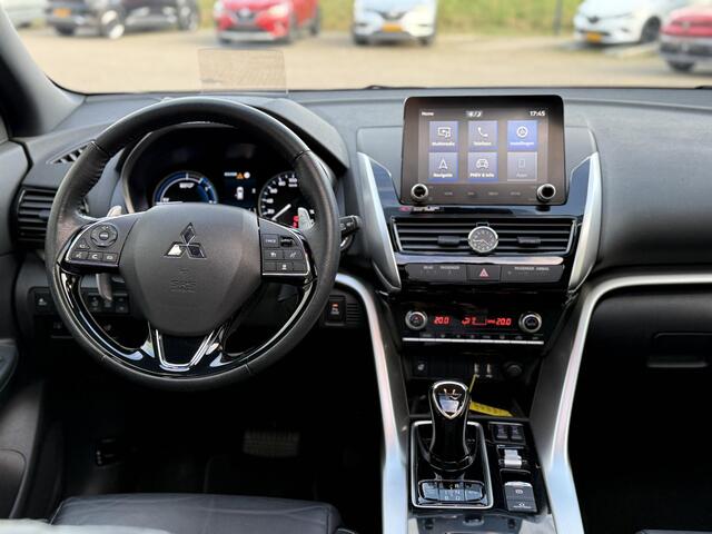 Mitsubishi ECLIPSE Cross 2.4 PHEV Instyle | NAP | Trekhaak | Panorama-dak | Heads-up display | Leer | Stoelverwarming | Navigatie | Elektrisch verstelbare stoelen |