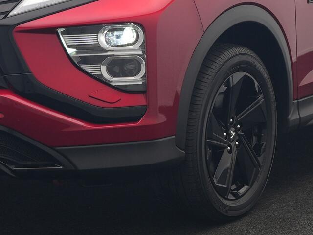 Mitsubishi ECLIPSE Cross 2.4 Black Edition Plug In Hybrid 188pk Dealer O.H. PHEV | Trekhaak Afn. | Adaptive Cruise | 360 Camera | Alcantara Sportstoelen & Stuur Verwarmd | Apple Carplay | Keyless | Blis | Navigatie | DAB |