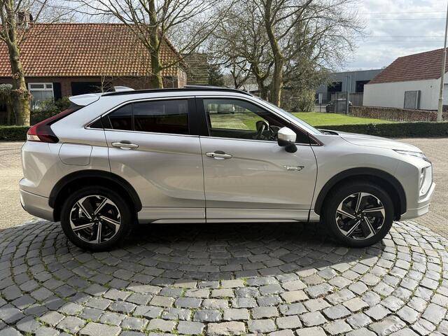 Mitsubishi ECLIPSE Cross 2.4 PHEV Instyle | HEAD-UP | ALL-SEASON | LEDER | NAVI | Schuif/kanteldak | All-in rijklaarprijs