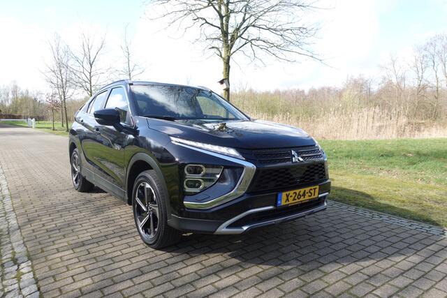 Mitsubishi ECLIPSE Cross 2.4 PHEV Instyle | BTW | Stoelverwarming | CarPlay |