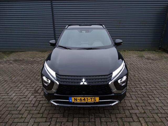 Mitsubishi ECLIPSE Cross 2.4 PHEV Intense+ Rijklaarprijs! Dealer onderhouden!