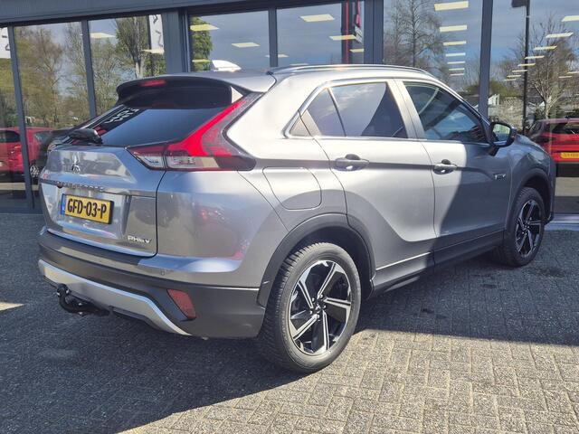 Mitsubishi ECLIPSE Cross 2.4 PHEV Intense+ | Navigatie | Trekhaak | Allseason banden |