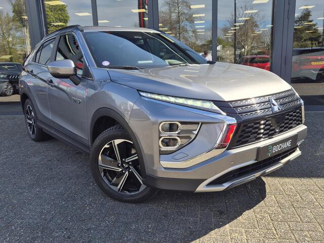 Mitsubishi ECLIPSE Cross 2.4 PHEV Intense+ | Navigatie | Trekhaak | Allseason banden |