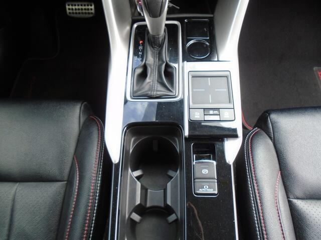 Mitsubishi ECLIPSE 1.5 DI-T INTENSE S