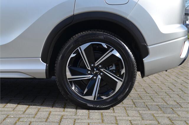 Mitsubishi ECLIPSE Cross PHEV 2.4 INSTYLE 4WD | PLUG IN HYBRID | SoH 87% | V2H | FULL OPTIONS | LEDER | PANORAMADAK | ADAPTIEF CRUISE | ALL SEASON BANDEN | TREKHAAK 1500KG | DODEHOEK ASSISTENT | 360 CAMERA | FABRIEKSGARANTIE TOT 24-11-20