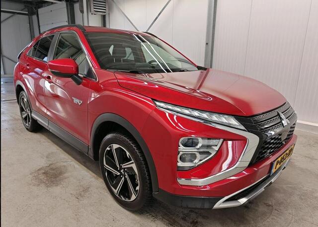 Mitsubishi ECLIPSE Cross 2.4 PHEV Intense+ Hybride / Navigatie / 1/2 Leder / Pdc. / Airco-ecc./ Radio multimedia /