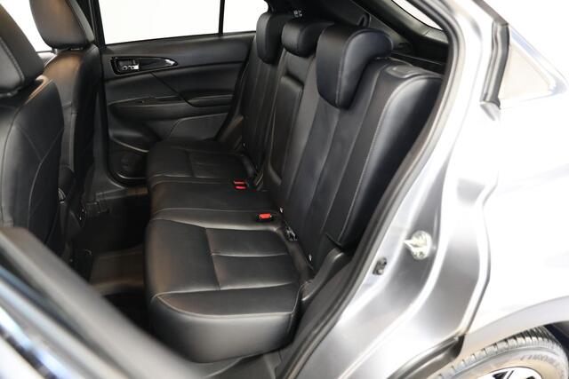 Mitsubishi ECLIPSE Cross 2.4 PHEV Instyle | Schuif- kanteldak | Trekhaak | Leer