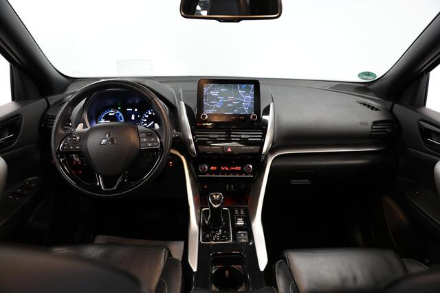 Mitsubishi ECLIPSE Cross 2.4 PHEV Instyle | Schuif- kanteldak | Trekhaak | Leer
