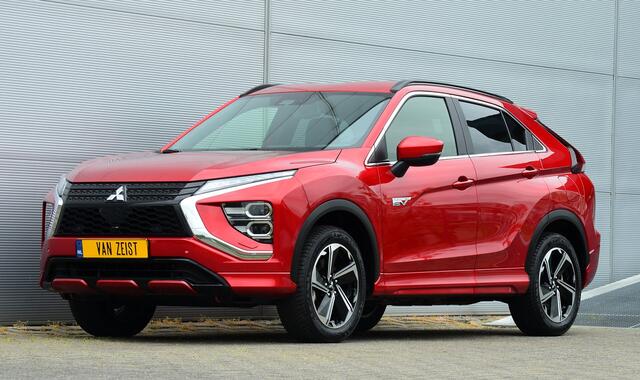 Mitsubishi ECLIPSE Cross PHEV 2.4 EXECUTIVE 4WD | PLUG IN HYBRID | SoH % | V2H | ADAPTIEF CRUISE | ALL SEASON BANDEN | TREKHAAK 1500KG | DODEHOEK ASSISTENT | 360 CAMERA | FABRIEKSGARANTIE TOT 03-01-2033* | NP ¤ 47.384,- | ALL IN RIJKLAAR