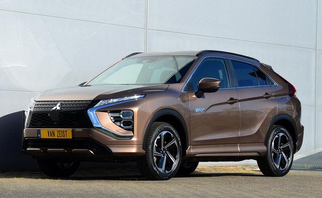 Mitsubishi ECLIPSE Cross PHEV 2.4 EXECUTIVE 4WD | PLUG IN HYBRID | SoH 85% | V2H | ADAPTIEF CRUISE | ALL SEASON BANDEN | TREKHAAK 1500KG | DODEHOEK ASSISTENT | 360 CAMERA | FABRIEKSGARANTIE TOT 20-12-2032* | NP ¤ 47.384,- | ALL IN RIJKLAAR