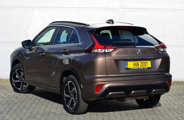 Mitsubishi ECLIPSE Cross PHEV 2.4 EXECUTIVE 4WD | PLUG IN HYBRID | SoH 85% | V2H | ADAPTIEF CRUISE | ALL SEASON BANDEN | TREKHAAK 1500KG | DODEHOEK ASSISTENT | 360 CAMERA | FABRIEKSGARANTIE TOT 20-12-2032* | NP ¤ 47.384,- | ALL IN RIJKLAAR