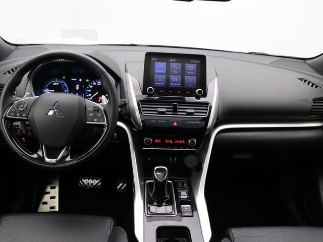 Mitsubishi ECLIPSE Cross 2.4 PHEV Instyle / 99,7% SoH / Adaptieve Cruise / Panoramadak / 360 Camera / HUD / Trekhaak / 1500Kg Trekgewicht / Historie Bekend / All seasonbanden /