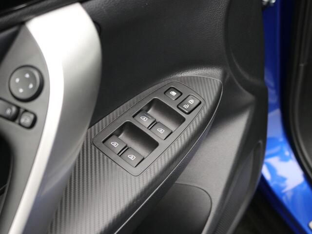 Mitsubishi ECLIPSE Cross 2.4 PHEV Instyle / 99,7% SoH / Adaptieve Cruise / Panoramadak / 360 Camera / HUD / Trekhaak / 1500Kg Trekgewicht / Historie Bekend / All seasonbanden /