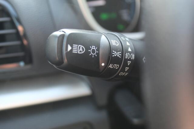 Mitsubishi ECLIPSE Cross 2.4-188pk PHEV 'Instyle'. Zeer nette en luxe Mitsubishi Eclipse plug-in-hybride, slechts 61.424km ! Autm. airco dual, adapt. cruise cntrl, Apple carplay/Android auto, trekhaak, telefoonvoorb., stoel- en achterbankverw., camera v+a, LED verl. etc. et