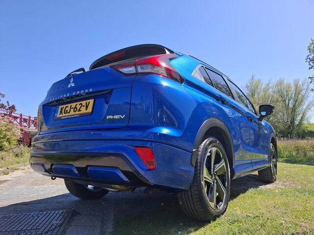 Mitsubishi ECLIPSE Cross 2.4 PHEV Executive | NIEUW | Adaptive Cruise Control | Blind spot | Carplay & Android auto + Tom Tom Navi | Stoelverwarming voor en achter