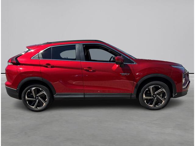 Mitsubishi ECLIPSE Cross 2.4 PHEV First Edition