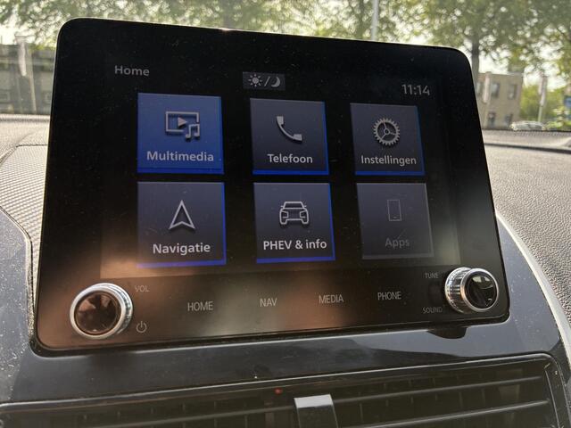 Mitsubishi ECLIPSE Cross 2.4 PHEV Instyle | Panoramadak | Leder | Head-up | Stoel en stuurverwarming | FABRIEKSGARANTIE TOT 06-2029!