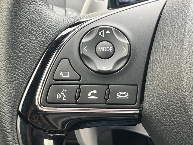 Mitsubishi ECLIPSE Cross 2.4 PHEV Executive / 8 Jaar Fabrieksgarantie / All Season Banden / 5 Rijmodus / Cruise Control / Voor&Achter Stoelverwarming / 360 Camera / Parkeersensoren / Airco / Dode Hoek Detectie / Apple Carplay&Android Auto / Full-Map Navigatie /