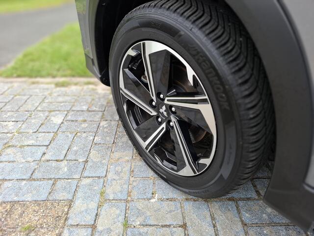 Mitsubishi ECLIPSE Cross 2.4 PHEV Intense+ Carplay & Android auto | Camera | Stoelverwarming
