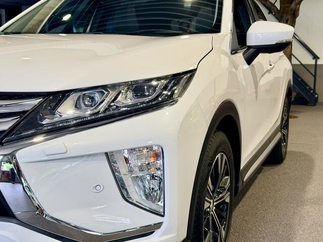 Mitsubishi ECLIPSE Cross 1.5 DI-T Instyle Panorama | Trekhaak | 360 Camera | Stuur/stoel verwarming | NAP