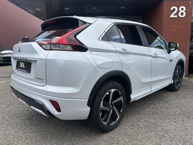 Mitsubishi ECLIPSE Cross 2.4 PHEV Instyle // FULL LED // LEDER // NAVI + CARPLAY // PANO/SCHUIFKANTELDAK // 360 CAMERA // ADAPTIVE CRUISE