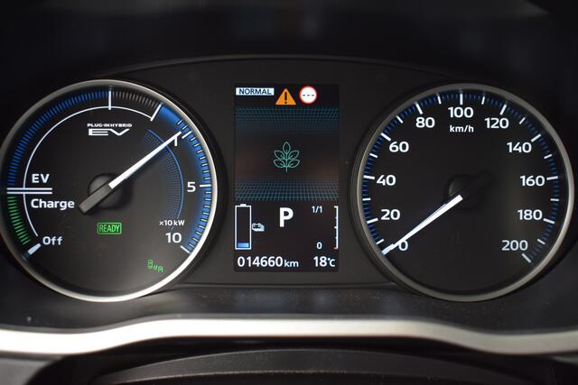 Mitsubishi ECLIPSE Cross 2.4 PHEV Executive | 360° Camera | Adaptieve Cruise Control | Stoel/ Stuurverwarming | 230V Stekker |