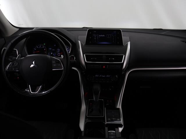 Mitsubishi ECLIPSE Cross 1.5 DI-T First Edition | 360 Camera | DAB | Stoelverwarming | Cruise Control | Climate Control | HUD | Rijhulp-systeem | Dodehoek detectie | Navigatie via Carplay |