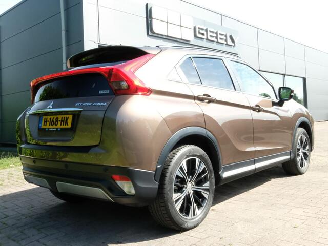 Mitsubishi ECLIPSE Cross 1.5 DI-T 4WD First Edition 163 PK | Adaptieve Cruise | Head Up Display | Full Leder | | Panorama dak | Stoelverwarming | 1.600kg Trekgewicht!