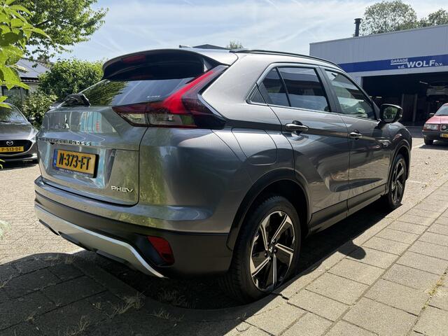 Mitsubishi ECLIPSE Cross 2.4 PHEV First Edition