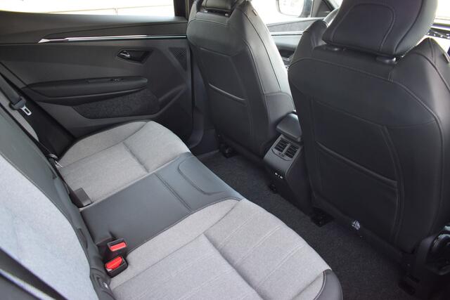 Mitsubishi ECLIPSE Cross Intense 87 kWh | Navigatie | Camera | Apple Carplay & Android auto | Elek. Achterklep | Tot 8j. garantie |