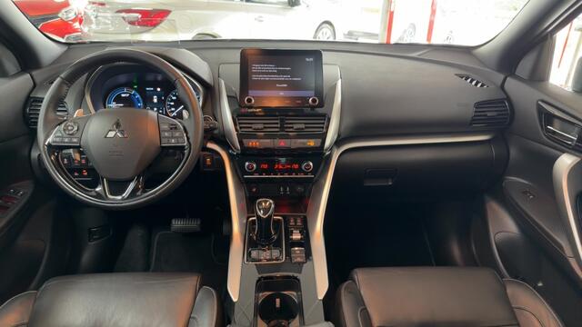Mitsubishi ECLIPSE Cross 2.4 PHEV Instyle Schuif / kanteldak / leer / HUD