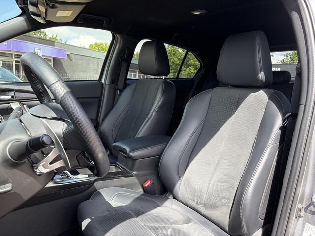 Mitsubishi ECLIPSE Cross 2.4 PHEV Black Edition Incl Trekhaak!