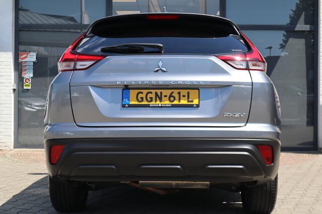 Mitsubishi ECLIPSE Cross 2.4 PHEV Intense All Seasons | Carplay