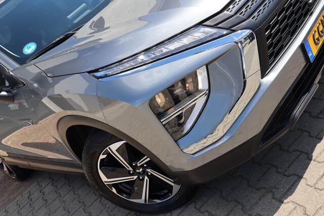 Mitsubishi ECLIPSE Cross 2.4 PHEV Intense All Seasons | Carplay