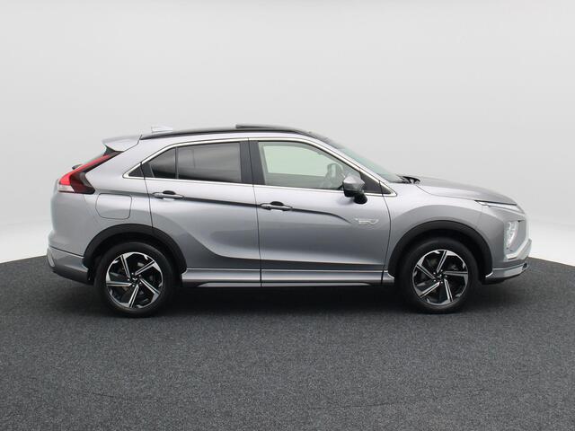Mitsubishi ECLIPSE Cross 2.4 PHEV Prestige | Stoelverwarming | Camera | Panoramadak | Climatronic | Navigatie | CarPlay | 19 inch | 86.363 Km !!