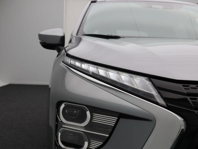 Mitsubishi ECLIPSE Cross 2.4 PHEV Prestige | Stoelverwarming | Camera | Panoramadak | Climatronic | Navigatie | CarPlay | 19 inch | 86.363 Km !!