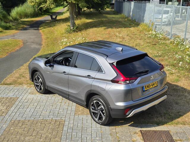 Mitsubishi ECLIPSE Cross 2.4 PHEV Intense+